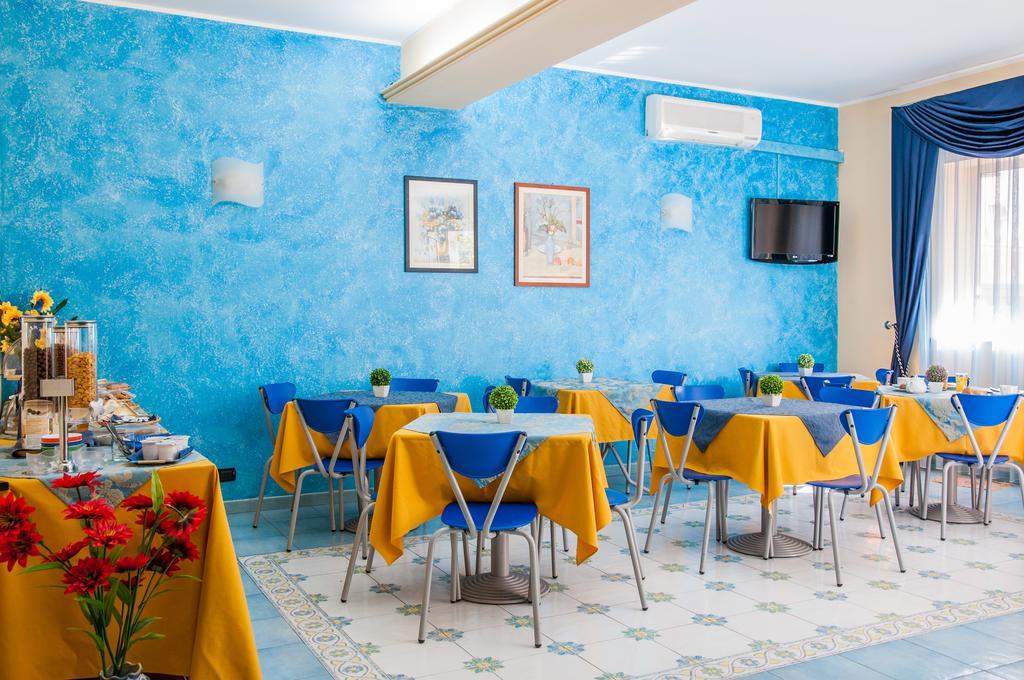 Megaron Hotel 포쟐로 외부 사진